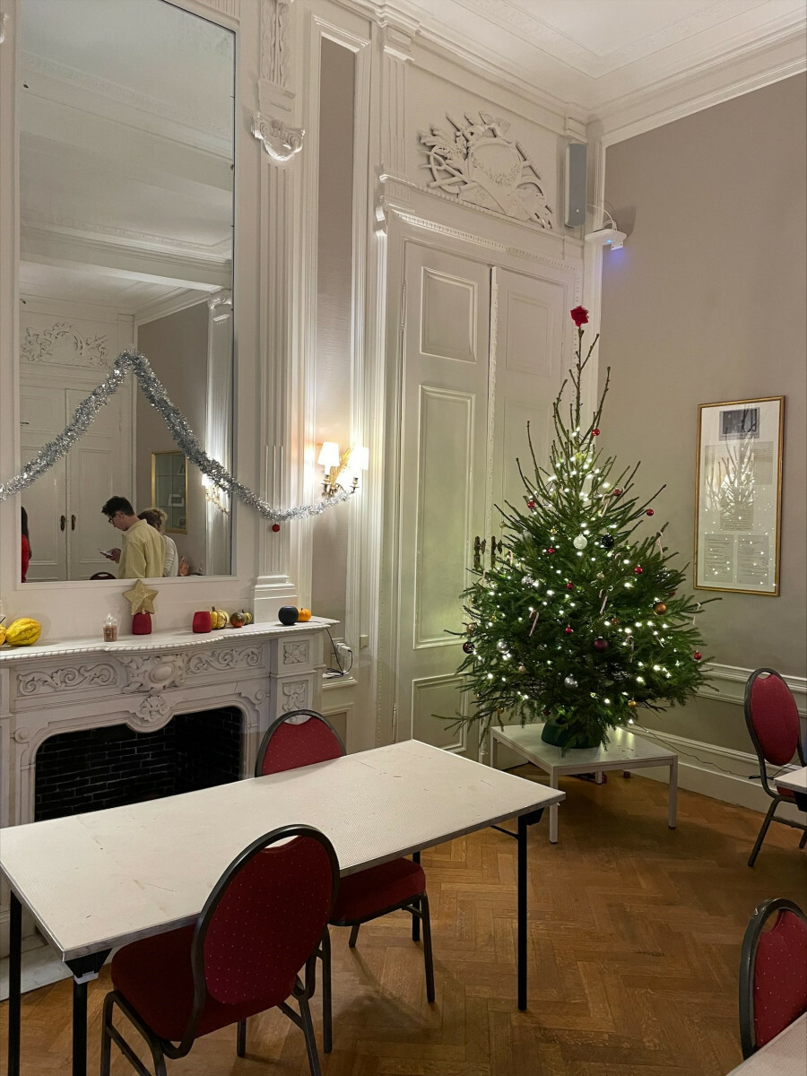 Churchill Room 5